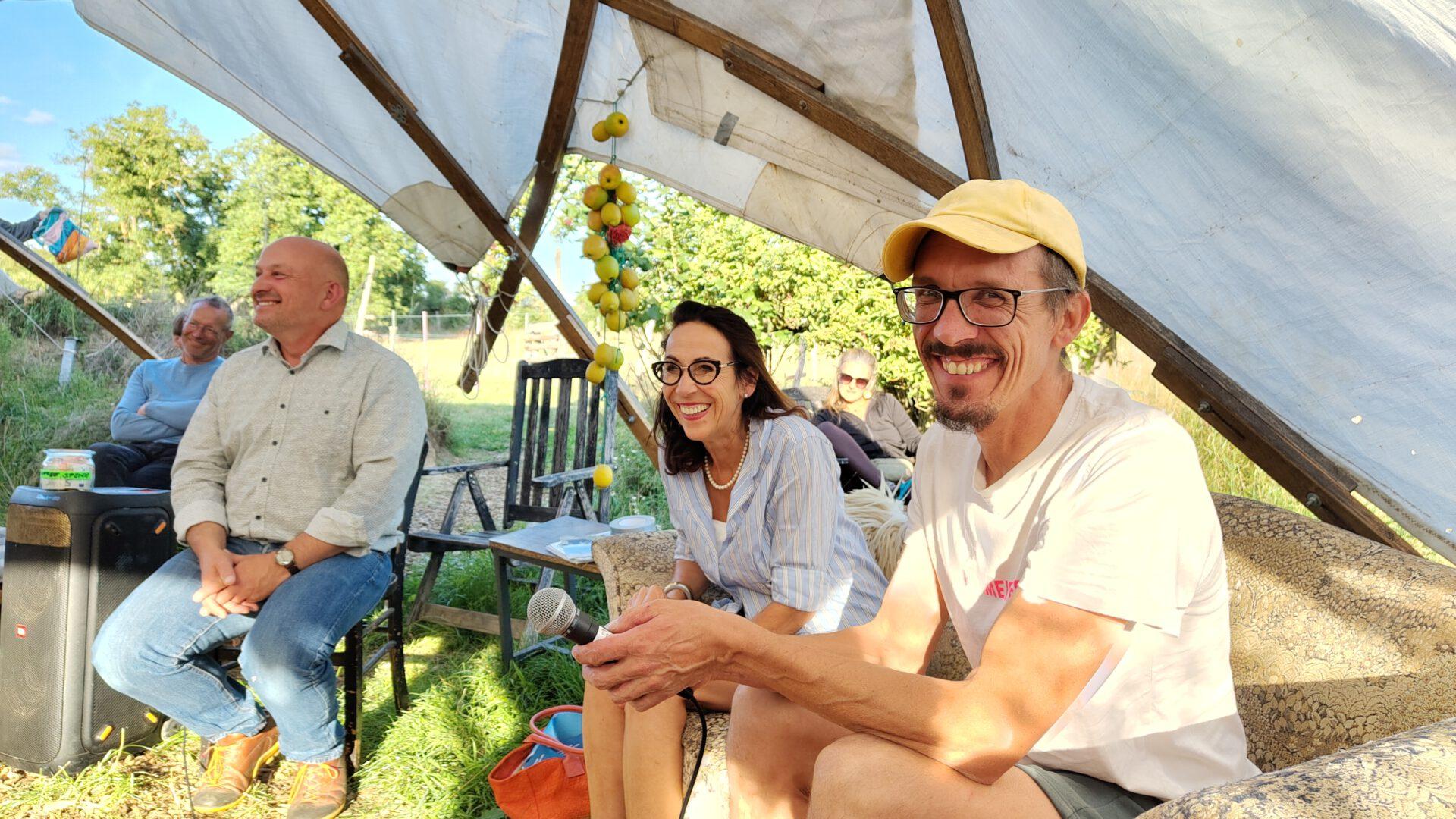 Kathrin Succow im Gespräch mit Steffen Bohl, Daniel Diehl und Wolf Hingst
